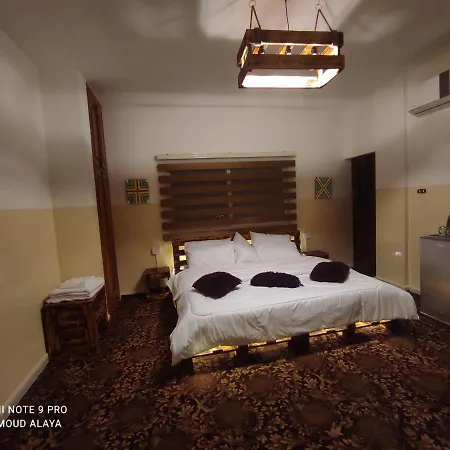 דירות וואדי מוסא Petra Wooden House מראה חיצוני תמונה