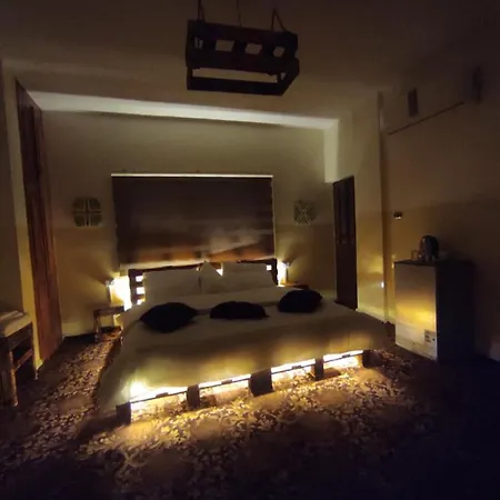 דירות וואדי מוסא Petra Wooden House מראה חיצוני תמונה